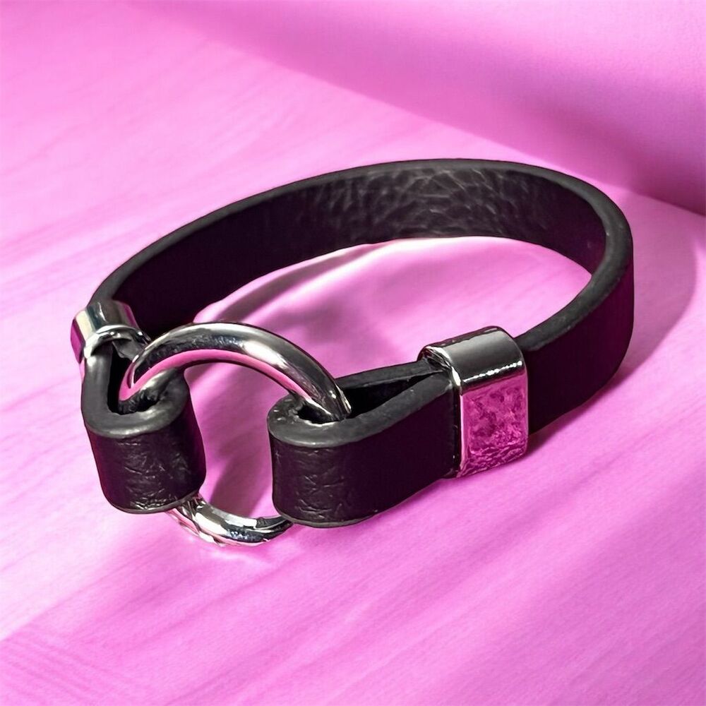 Elegant Black Leather Bracelet with Silver Ring Clasp Unisex Fashion - Picture 12 of 14